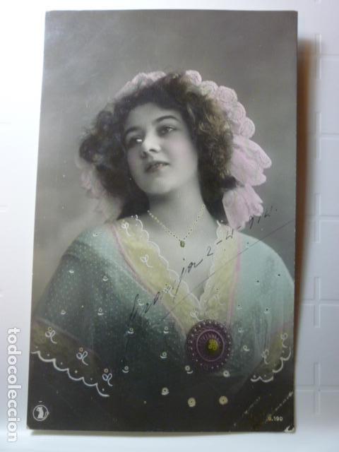 Cartoline: POSTAL ROMANTICA. RETRATO DE MUJER COLOREADA. CIRCULADA 1914.