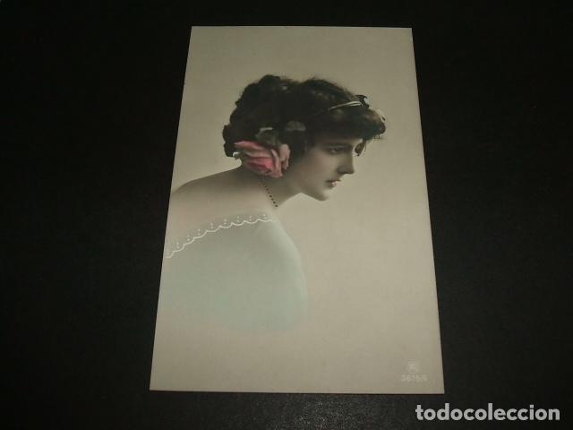 Postales: MUJER ELEGANTE POSTAL - Foto 1