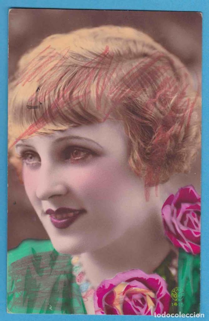 Postales: MUJER CON ROSAS. ESCRITA. A NOYER - Foto 1