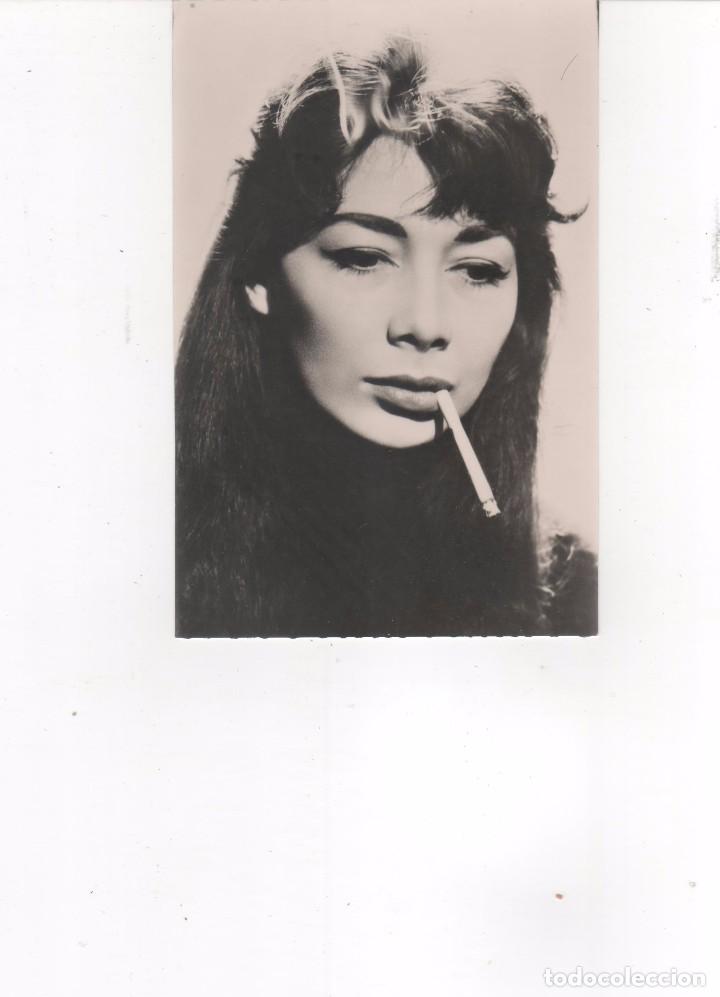 Postales: juliette Greco fumando. - Foto 1