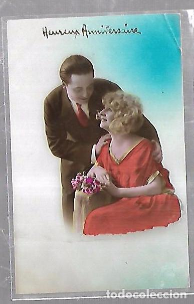 Postales: TARJETA POSTAL DE GALANTES Y MUEJRES. PAREJA DE ENAMORADOS CON FLORES