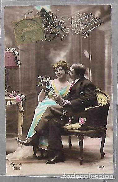 Postales: TARJETA POSTAL DE GALANTES Y MUJERES - PAREJA DE ENAMORADOS POSANDO SENTADOS