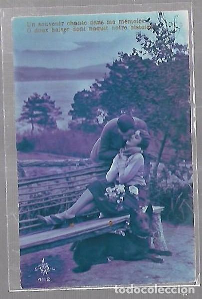 Postales: TARJETA POSTAL DE GALANTES Y MUJERES - PAREJA DE ENAMORADOS EN PAISAJE CAMPESTRE