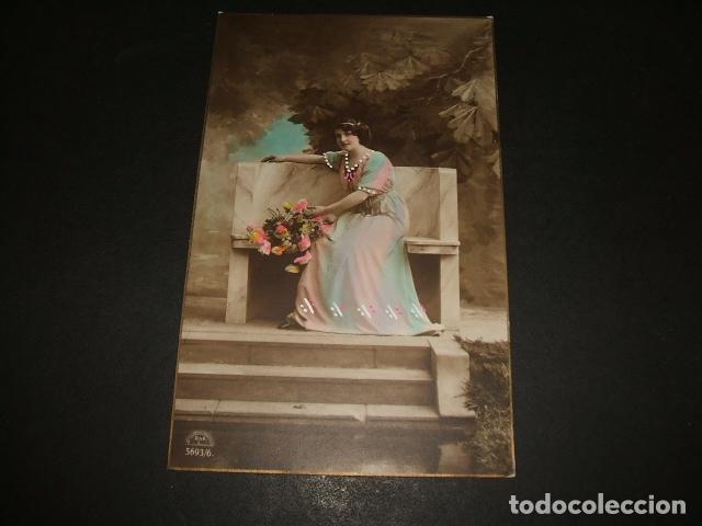 Postales: MUJER CON FLORES POSTAL 1914 - Foto 1