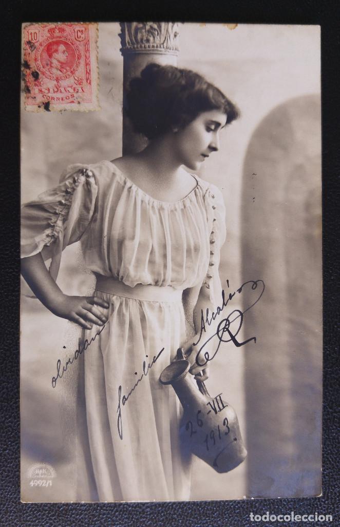 Postales: POSTAL SE&Ntilde;ORA CON JARRON PRINCIPIO DE 1900