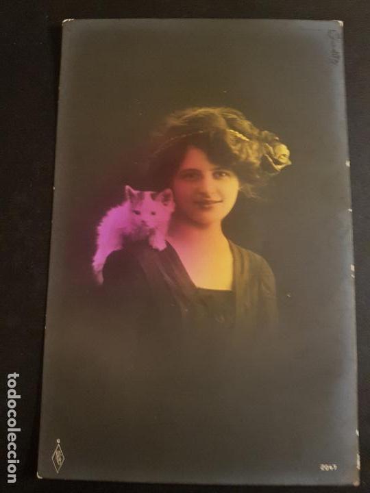Postales: MUJER CON GATO POSTAL - Foto 1