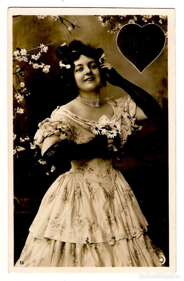 Postais: POSTAL - ROM&Aacute;NTICA - DAMA JOVEN DE LA &Eacute;POCA CON RAMILLETE DE FLORES - 73