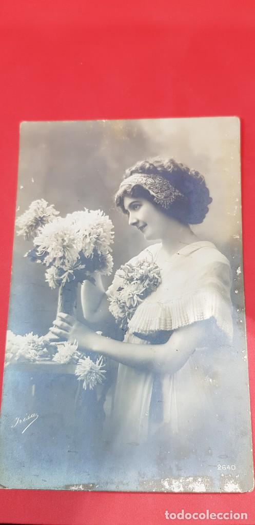 Cartoline: TARJETA POSTAL ANTIGUA DE MUJER. IRISA