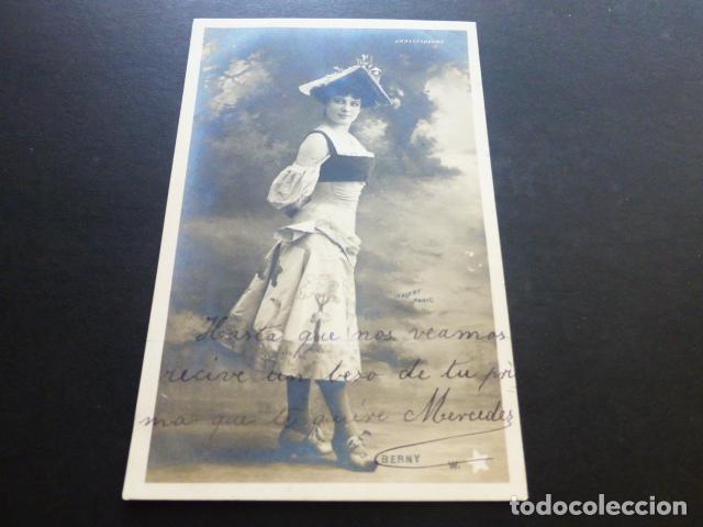 Postales: Mujer elegante postal - Foto 1