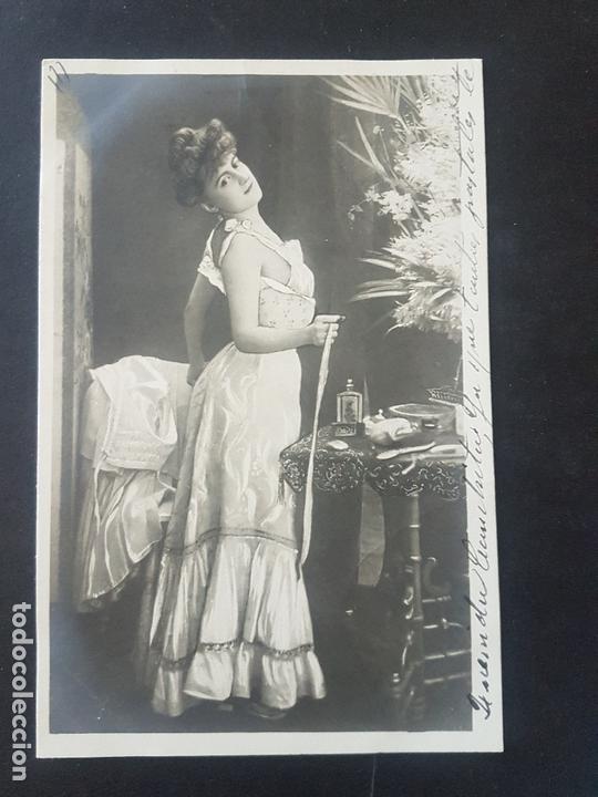 Postales: MUJER ELEGANTE POSTAL - Foto 1