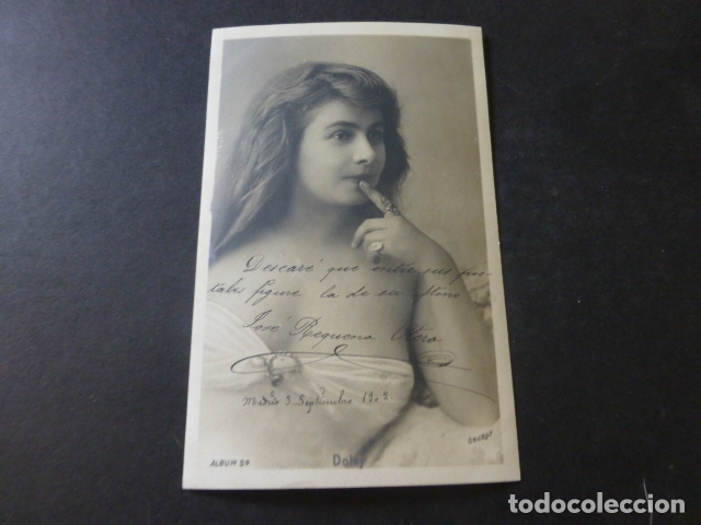 Postales: MUJER CON DEDO EN LA BOCA POSTAL - Foto 1