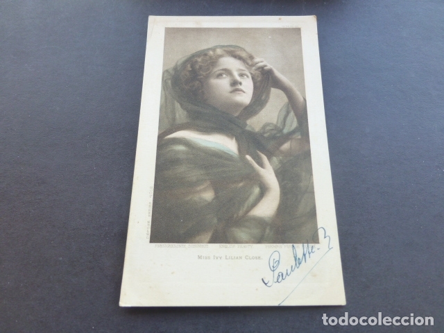 Postales: MUJER ELEGANTE POSTAL - Foto 1