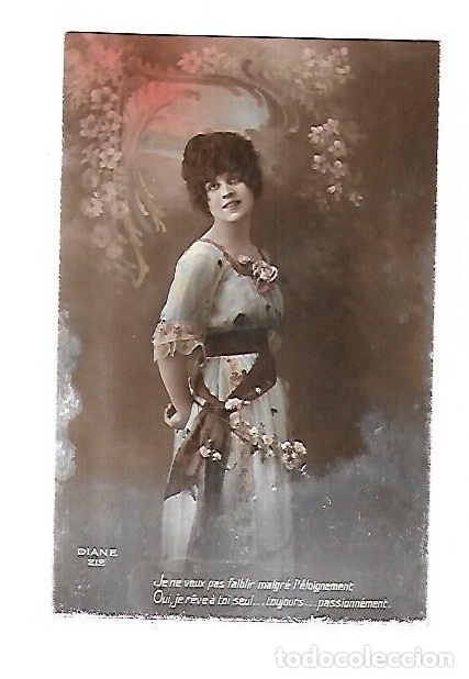 Postales: TARJETA POSTAL. JOVEN EN VESTIDO Y PAISAJE DE FLORES. DIANE 212