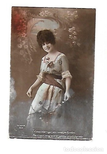Postais: TARJETA POSTAL. JOVEN EN VESTIDO Y PAISAJE DE FLORES. DIANE 212