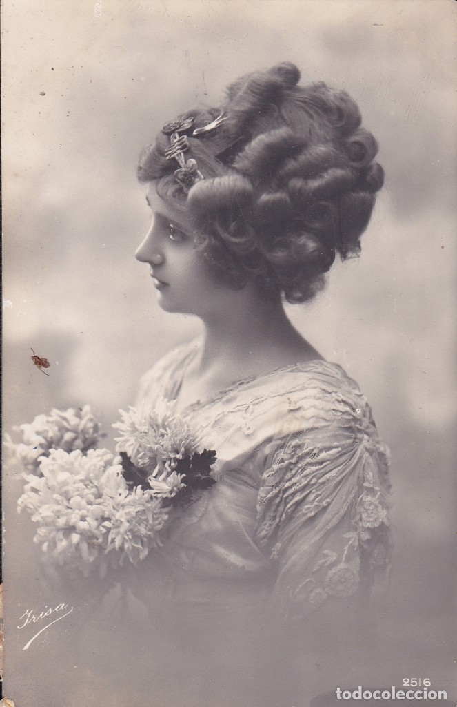 Postales: Preciosa se&ntilde;orita con un gran peinado ed. Frisa circulada principios de siglo XX