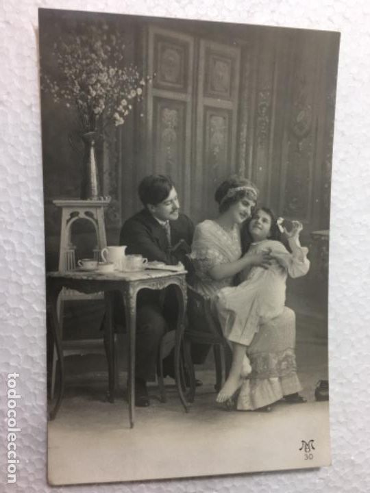 Cartoline: Antigua tarjeta postal rom&aacute;ntica coloreada a mano de p.p del siglo XX. R80