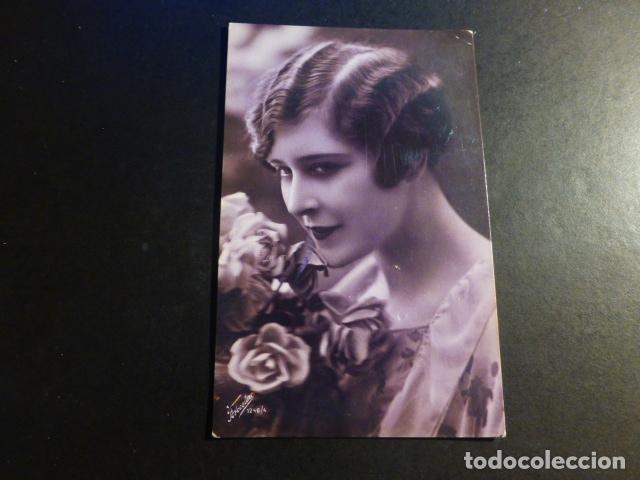 Postales: MUJER ELEGANTE POSTAL - Foto 1