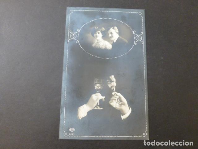 Postales: PAREJA BRINDANDO POSTAL - Foto 1