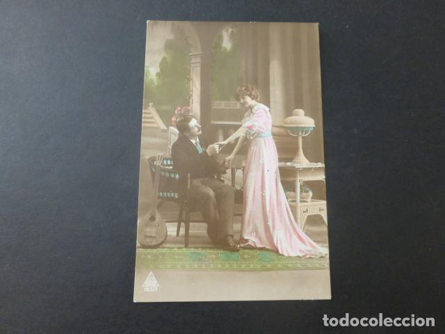 Cartes Postales: PAREJA DE ENAMORADOS POSTAL