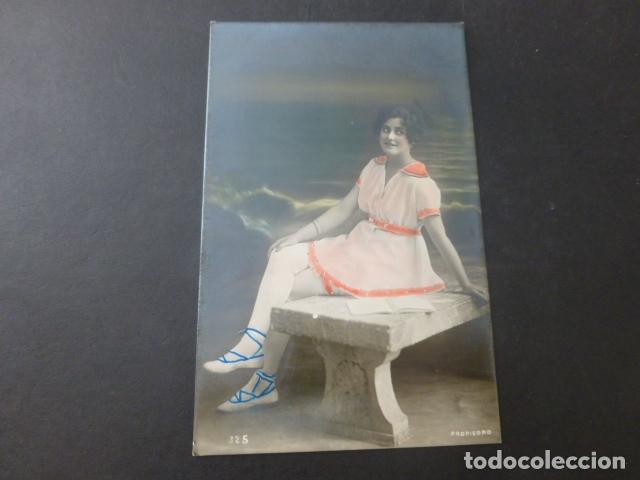 Postales: MUJER ELEGANTE POSTAL - Foto 1