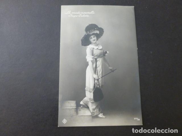 Cartoline: MUJER ELEGANTE POSTAL