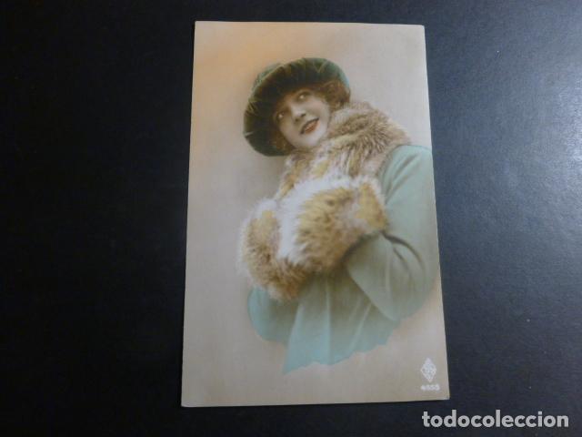 Postales: MUJER ELEGANTE POSTAL - Foto 1