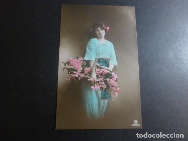 Postales: MUJER ELEGANTE POSTAL - Foto 1