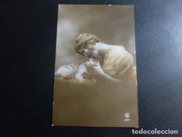 Postales: MUJER CON GATO POSTAL - Foto 1