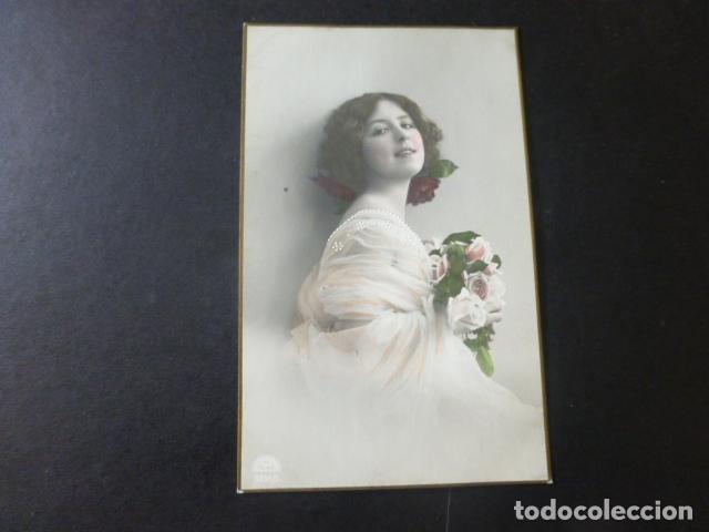 Postales: MUJER ELEGANTE POSTAL - Foto 1