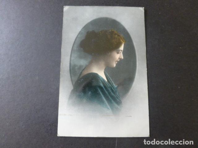 Postales: MUJER ELEGANTE POSTAL - Foto 1