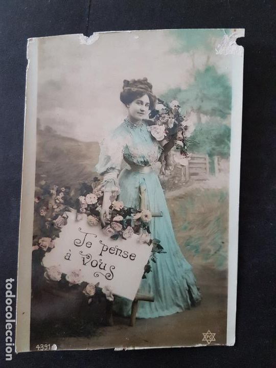 Postales: MUJER CON FLORES POSTAL - Foto 1