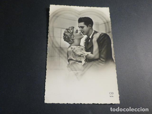 Postkarten: PAREJA DE ENAMORADOS POSTAL