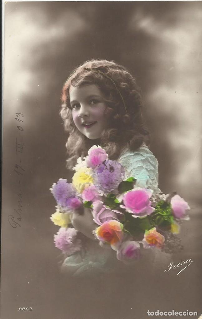 Postales: Postal coloreada ni&ntilde;a con flores. Irisa. 2843. 1913. 14x9 cm. Modernista. Art Nouveau.