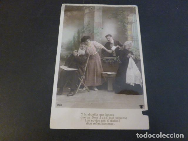Postales: PAREJA DE ENAMORADOS Y ABUELOS POSTAL