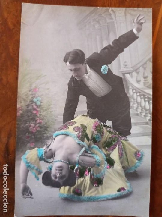 Cartoline: Pareja bailando baile