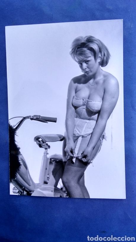 Postkarten: Antigua foto mujer er&oacute;tica desnuda, 13 por 9 ctm