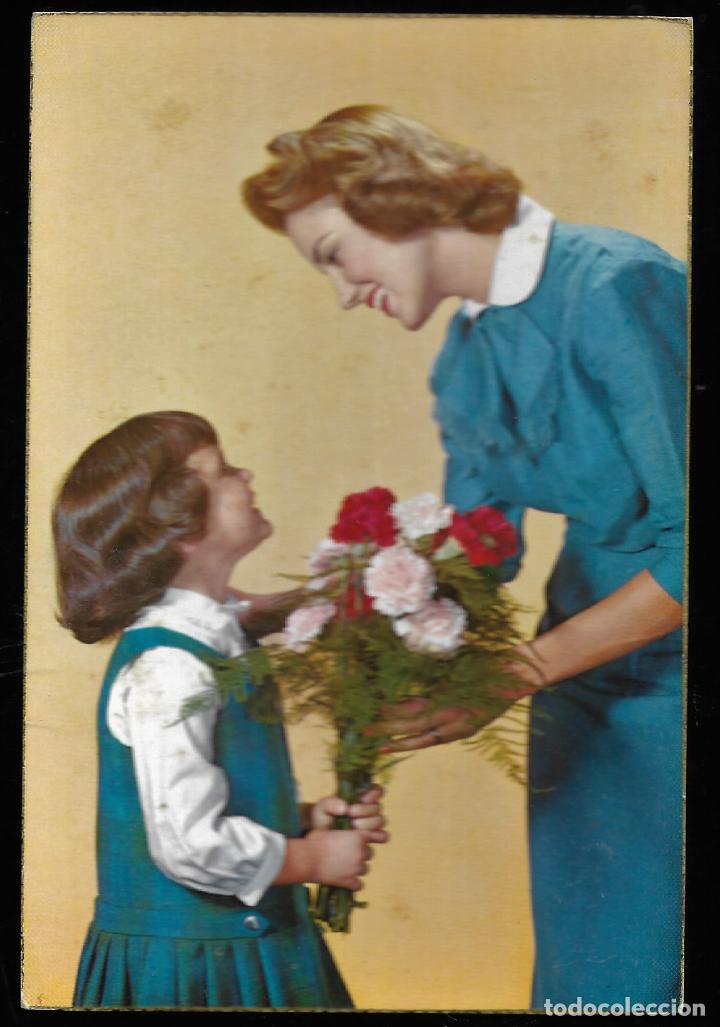 Cartoline: ANTIGUA POSTAL C Y Z - MADRE CON HIJA - ref. 572/B - SIN CIRCULAR