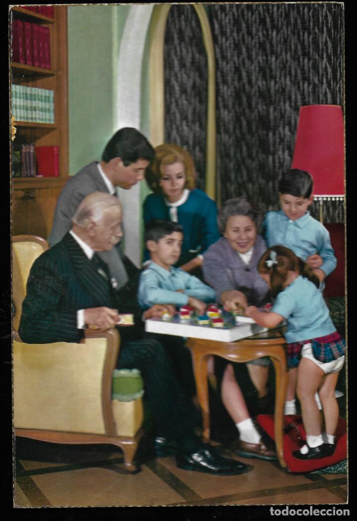 Cartoline: ANTIGUA POSTAL C Y Z - FAMILIA EN EL SALON - ref. 593/B - SIN CIRCULAR