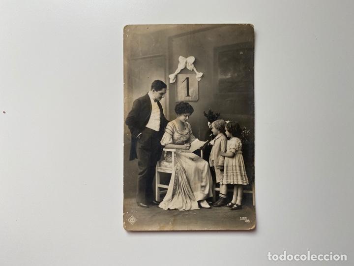 Postcards: TARJETA POSTAL. GALANTES Y MUJERES. FOTO FAMILIAR CON SUS DOS HIJOS. 3197/98. VER FOTOS