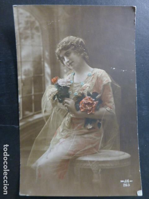 Postais: MUJER ELEGANTE POSTAL