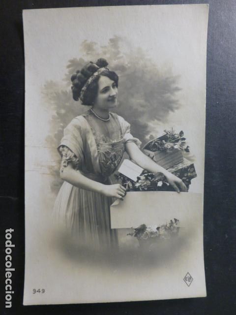 Postales: MUJER ELEGANTE POSTAL - Foto 1