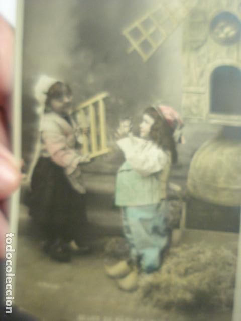 Postais: PRECIOSA POSTAL ROM&Aacute;NTICA NI&Ntilde;OS - A&Ntilde;OS 1900 -NO CIRCULADA - ESQUINA ROTA
