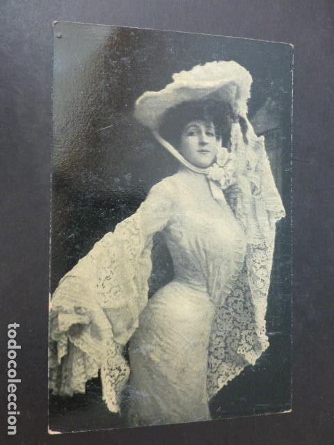 Postais: MUJER ELEGANTE POSTAL