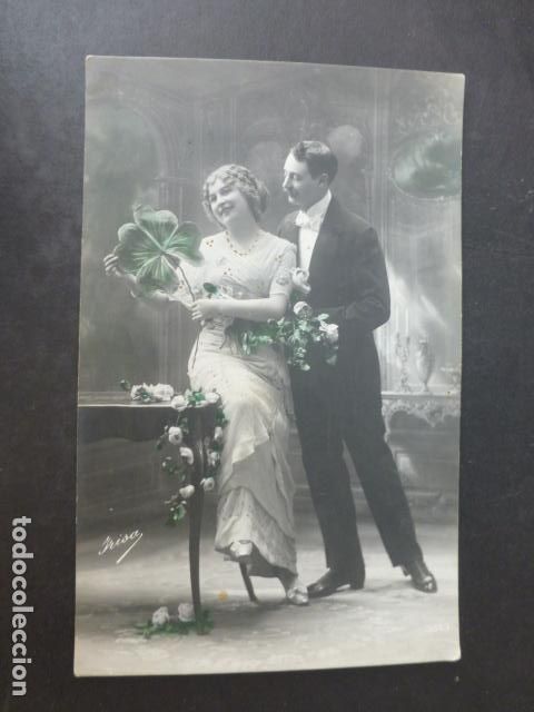 Cartoline: PAREJA DE ENAMORADOS POSTAL