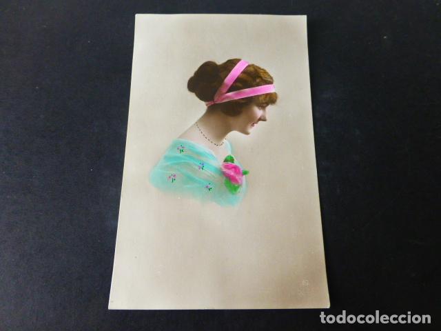 Postales: MUJER ELEGANTE POSTAL - Foto 1