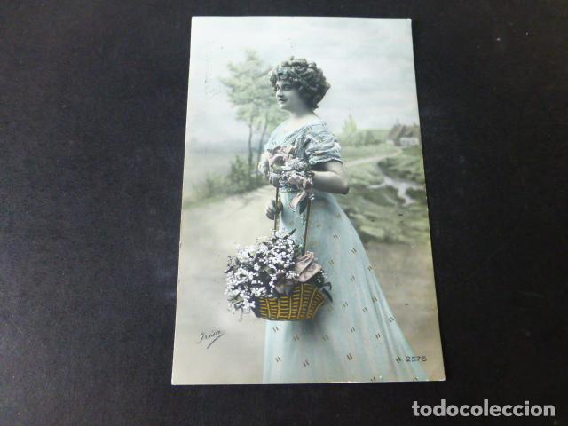 Postales: MUJER ELEGANTE POSTAL - Foto 1