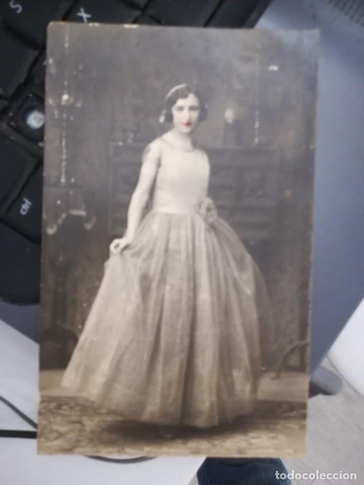 Postais: Postal figura femenina (a identificar) circa 1910.