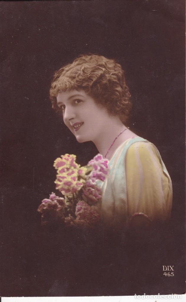Postales: bella se&ntilde;ora con flores fecha 1916