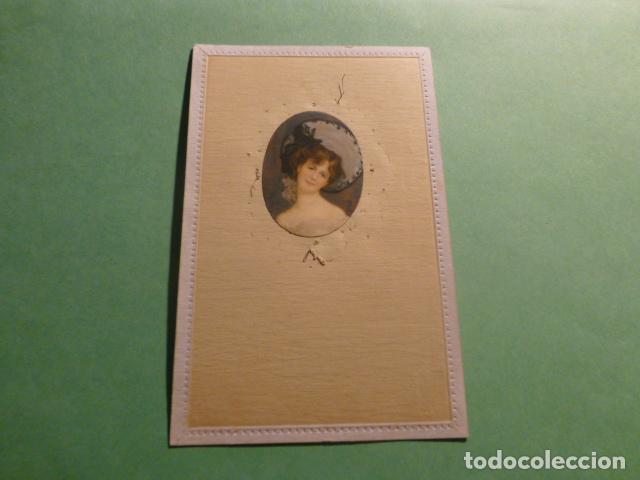 MUJER ELEGANTE POSTAL