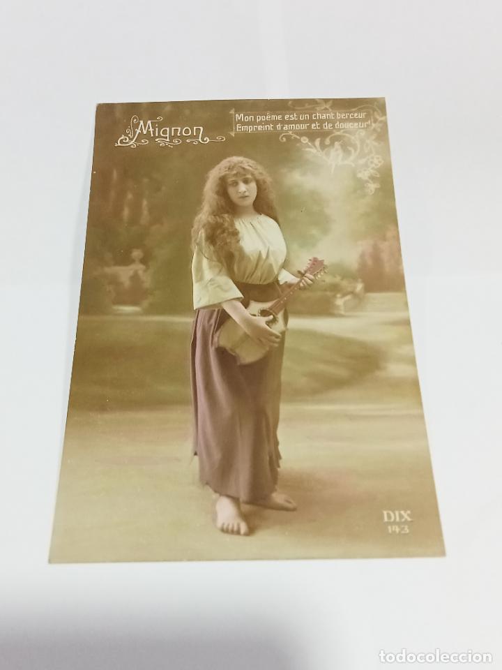 Cartoline: TARJETA POSTAL DE MUJERES. MUJER JOVEN TIPO Z&Iacute;NGARA CON LAUD
